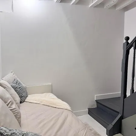 Sentier Apartment Paris