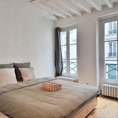 Sentier Apartment Paris
