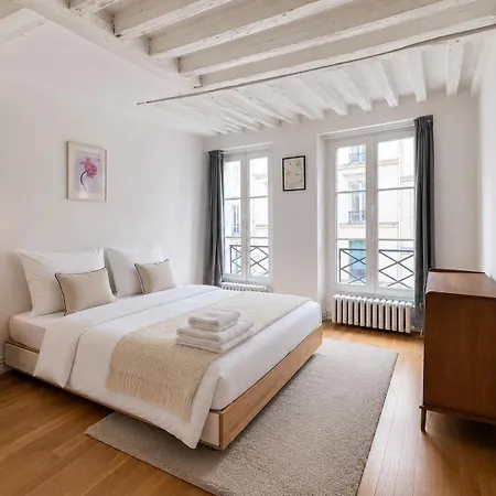 Sentier Apartment Paris