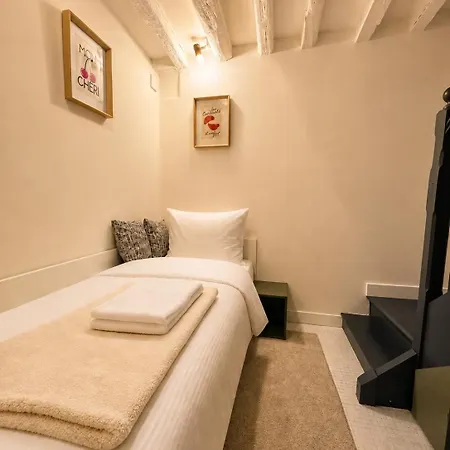 Sentier Apartment *